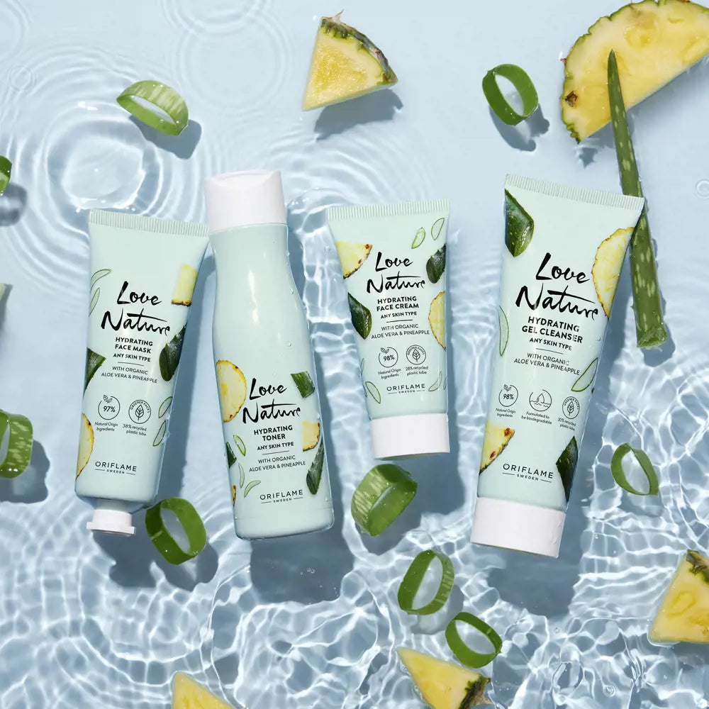 Hydrating Gel Cleanser with Organic Aloe Vera & Pineapple