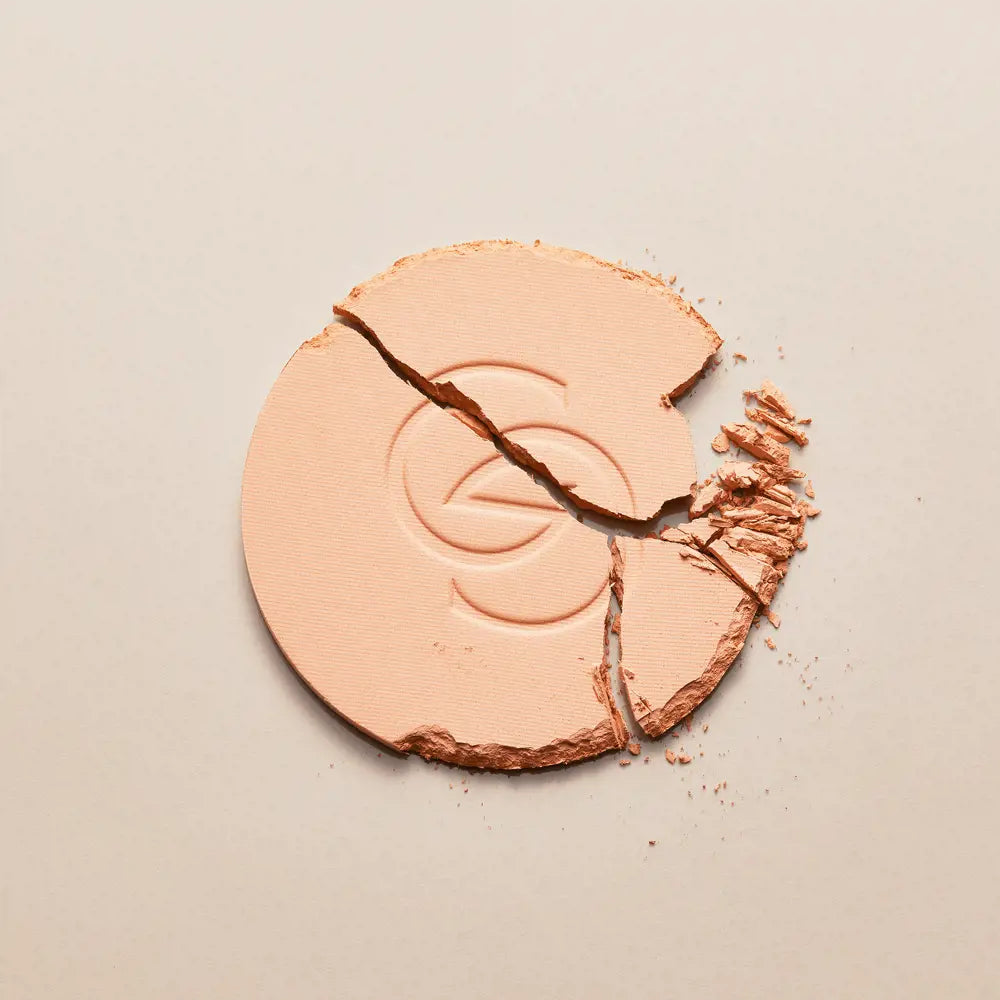 GG Serum Infused Pressed Powder - light ivory