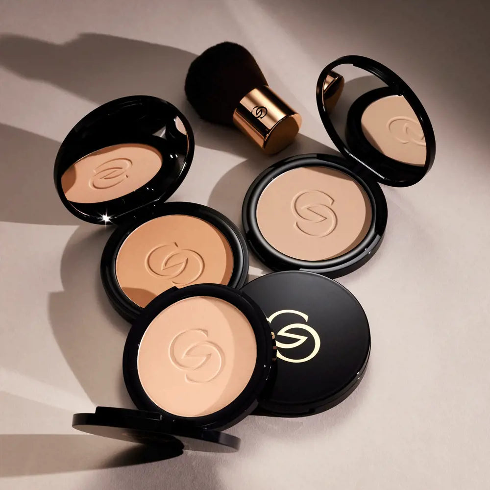 GG Serum Infused Pressed Powder - light ivory