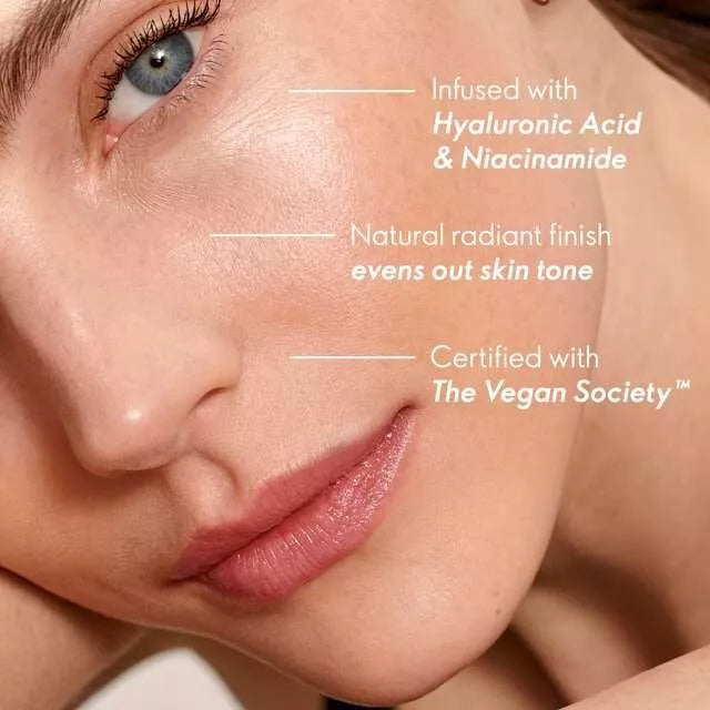 Giordani  GG Eternal Glow Foundation- Soft Sand